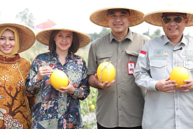 Bupati Tangerang Dampingi Wamentan RI Kunjungi PUSKAGRO dan PT. TUM