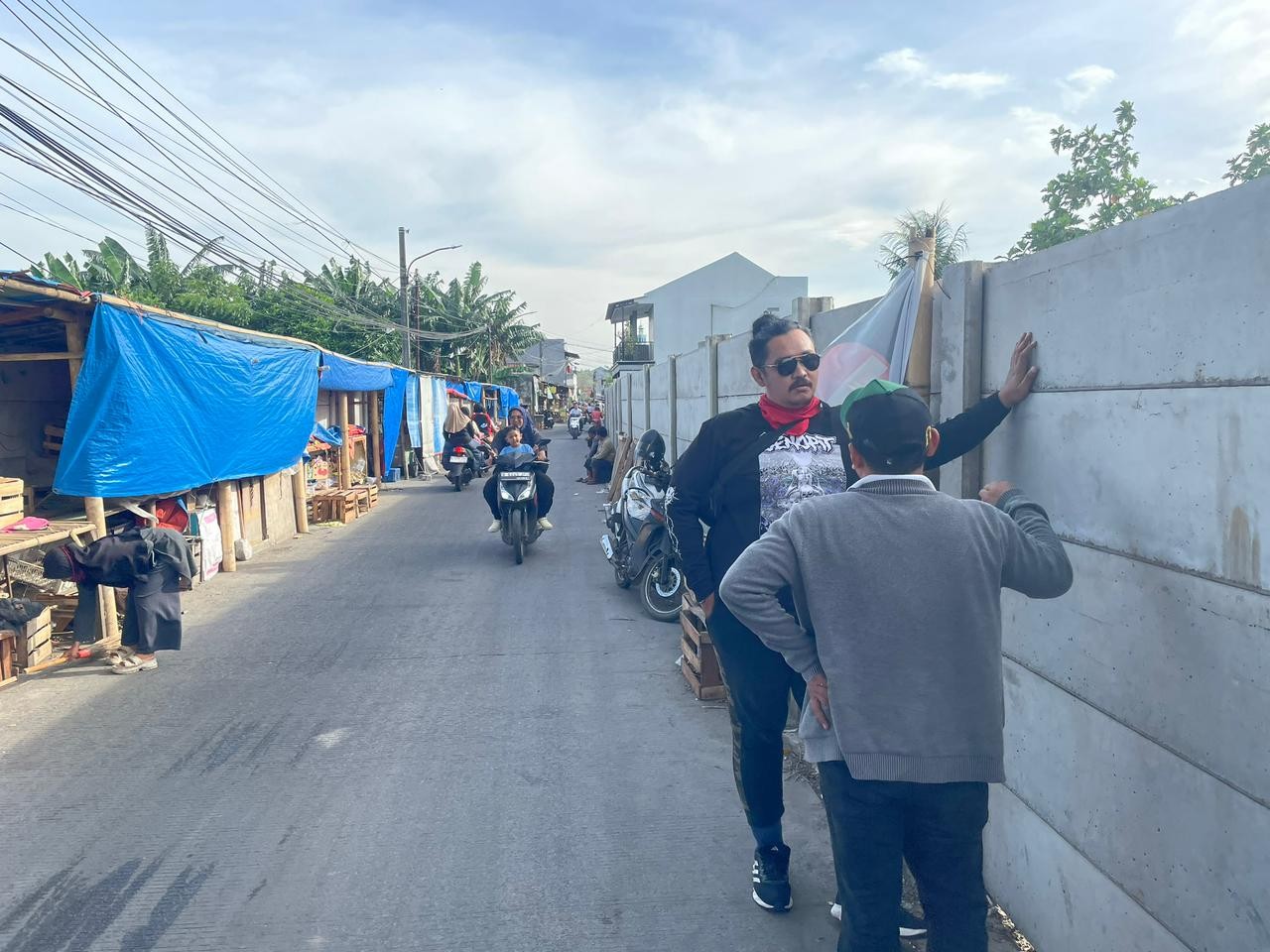 Wakil Ketua DPRD Tinjau Penutupan Akses di Kedaung Wetan